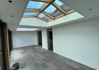 stucwerk plafond met lichtstraat